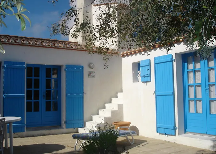 Le Buzet Bleu Bed & Breakfast