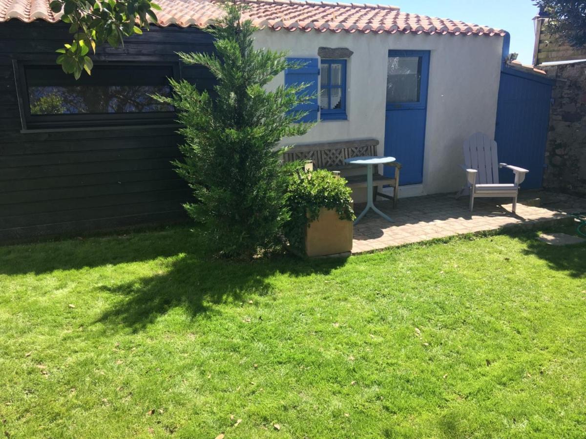 Le Buzet Bleu Bed & Breakfast *