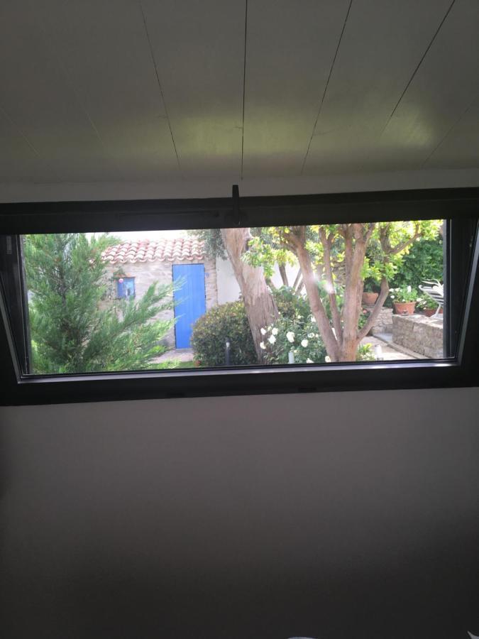 Le Buzet Bleu *