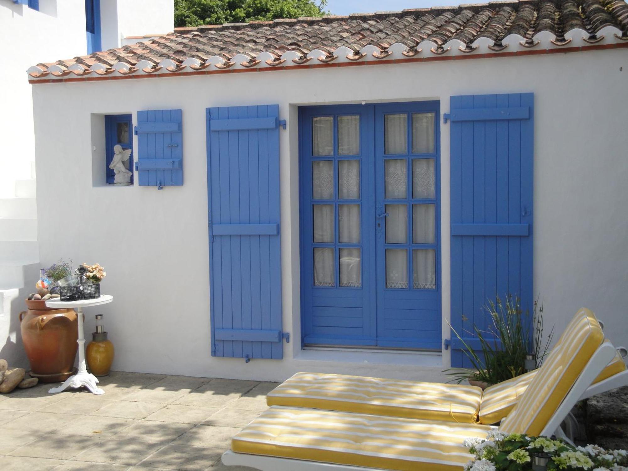 Le Buzet Bleu