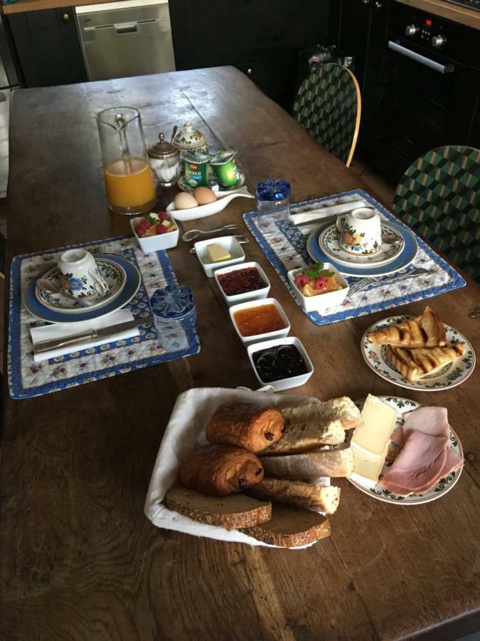 Le Buzet Bleu Bed & Breakfast